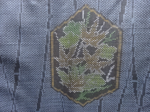 JAPANESE KIMONO / ANTIQUE KIMONO / SILK / DORO OSHIMA TSUMUGI / WOVEN FLORAL PLANTS / 5MARUKI